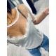 Top gris dentelle