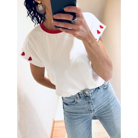 T-shirt coeurs rouge