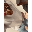 Pull beige col V manches courtes