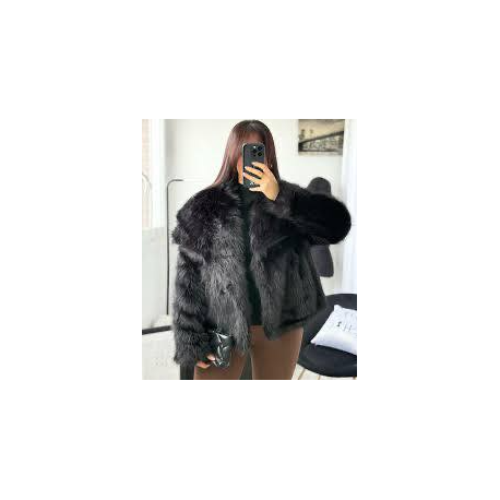 Fausse fourrure noire
