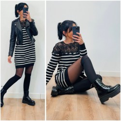 Robe pull marin dentelle