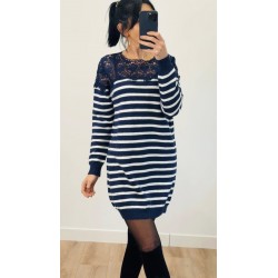 Robe pull marin marine dentelle