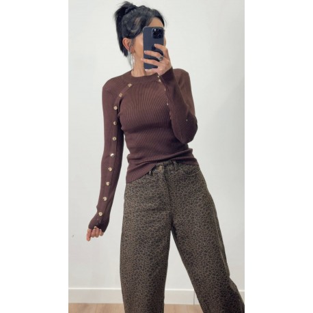 Pull boutons chocolat