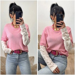 Pull rose manches dentelle