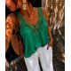 Top satiné vert dentelle