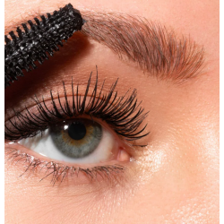 Mascara effet faux cils