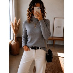 Pull à col roulé gris